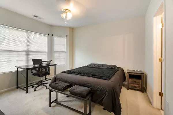 Coliving in Hickory Grove - East Charlotte, Charlotte