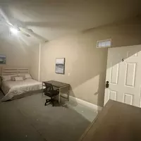Coliving in Live Oaks Square - East Tampa, Tampa