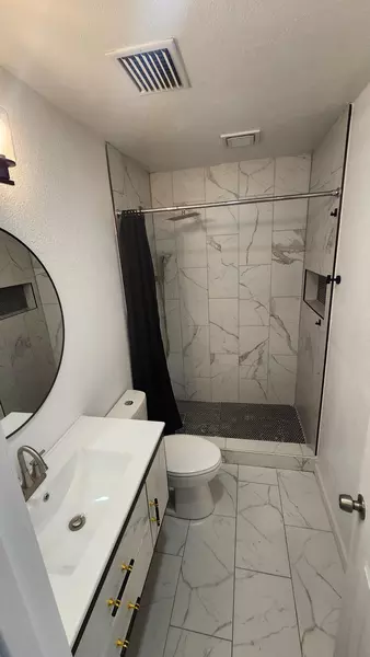 Coliving in Downtown St. Petersburg - Clearwater-St. Petersburg, Tampa
