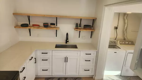 Coliving in Downtown St. Petersburg - Clearwater-St. Petersburg, Tampa