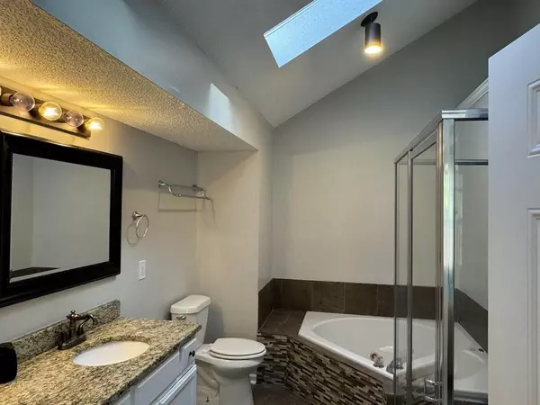Coliving in Grandview - Outer KCMO, Kansas City