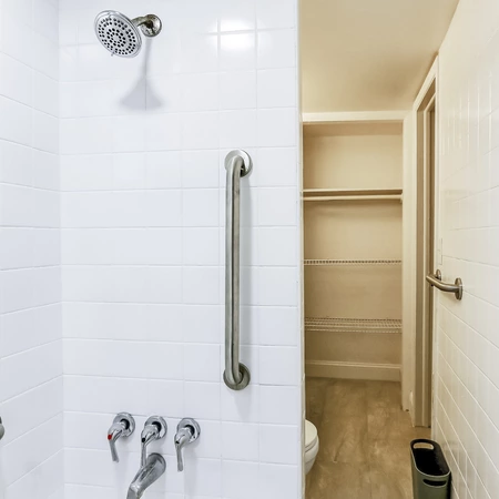 Coliving in Ybor City - Central Tampa, Tampa