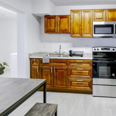 Coliving in Ybor City - Central Tampa, Tampa
