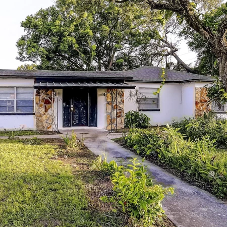 Coliving in Ybor City - Central Tampa, Tampa