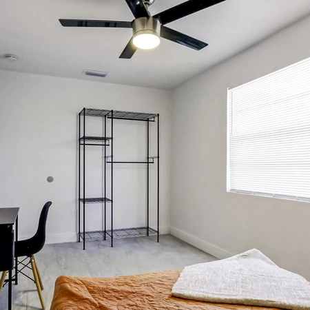 Coliving in Ybor City - Central Tampa, Tampa