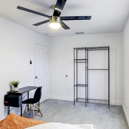 Coliving in Ybor City - Central Tampa, Tampa