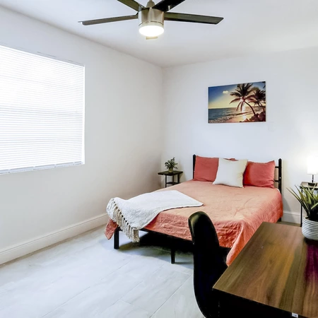 Coliving in Ybor City - Central Tampa, Tampa