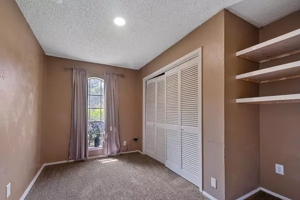 Coliving in Central Arlington - Arlington, Dallas