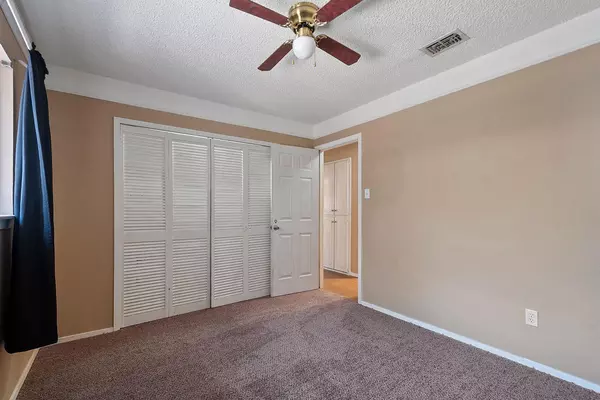 Coliving in Central Arlington - Arlington, Dallas