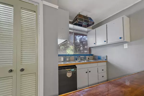 Coliving in Central Arlington - Arlington, Dallas