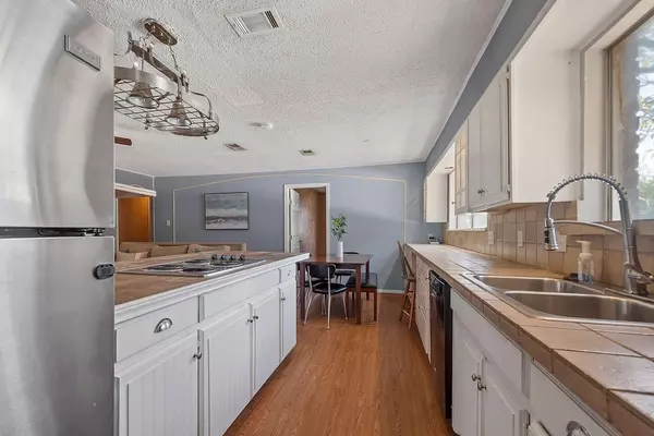 Coliving in Central Arlington - Arlington, Dallas