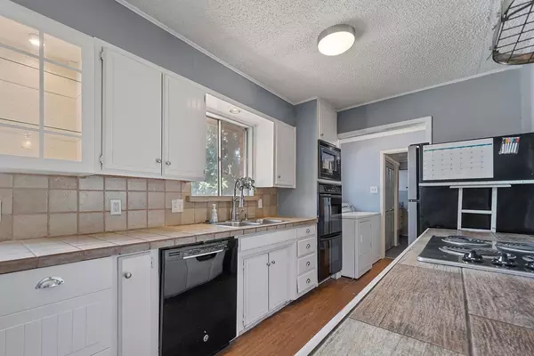 Coliving in Central Arlington - Arlington, Dallas