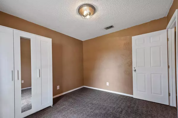 Coliving in Central Arlington - Arlington, Dallas