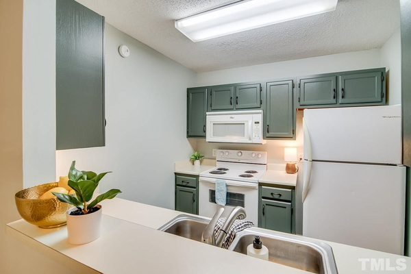 Coliving in Southpoint - Durham, Raleigh
