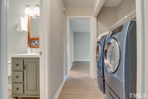 Coliving in Southpoint - Durham, Raleigh