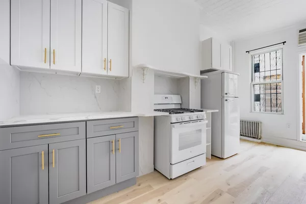 Studio Apartment for rent in Ridgewood - Queens, New York