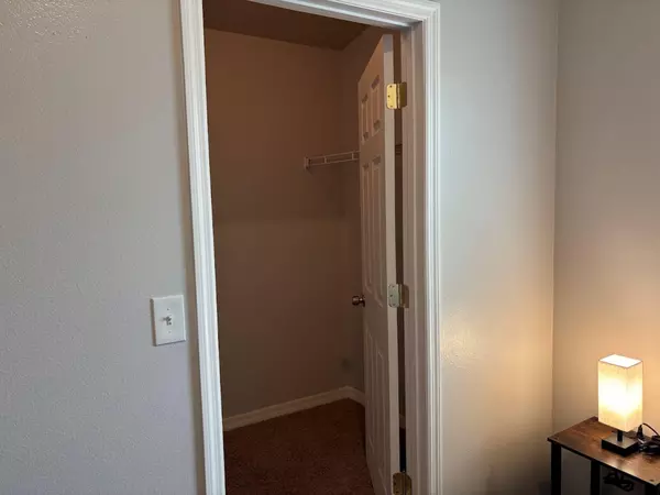 Coliving in Port Orange - Outer Orlando, Orlando