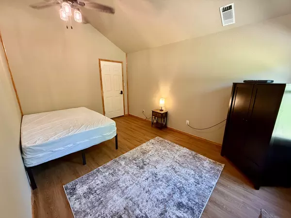 Coliving in Collinsville - East Side STL, Saint Louis