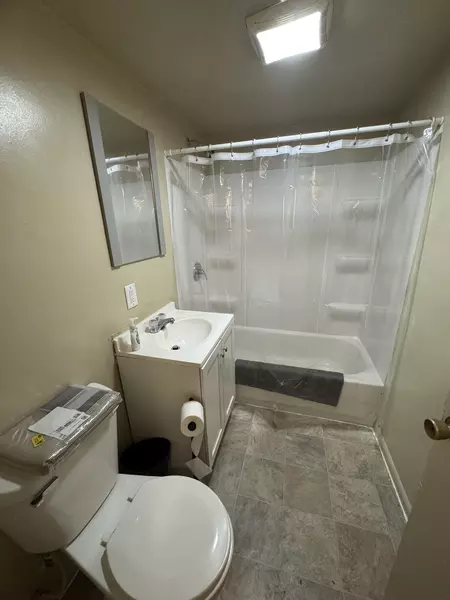 Coliving in Maywood - West Indy, Indianapolis