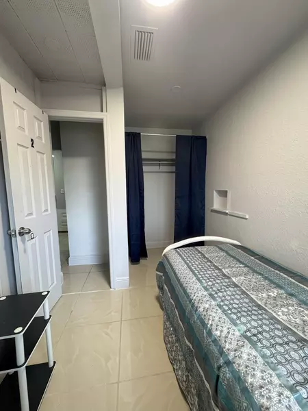 Coliving in East Lake-Orient Park - East Tampa, Tampa