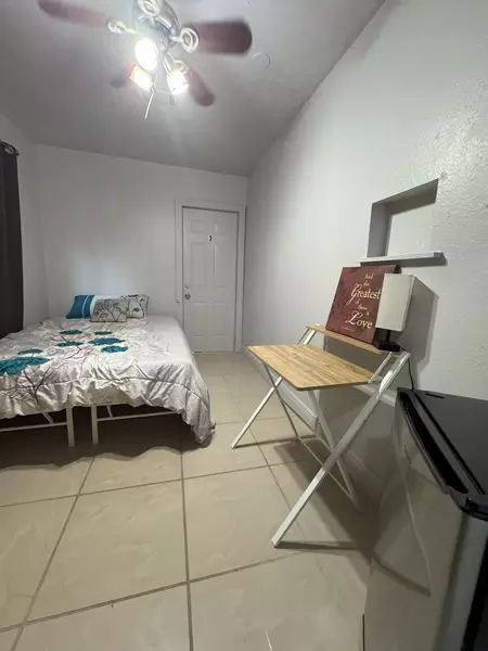 Coliving in East Lake-Orient Park - East Tampa, Tampa