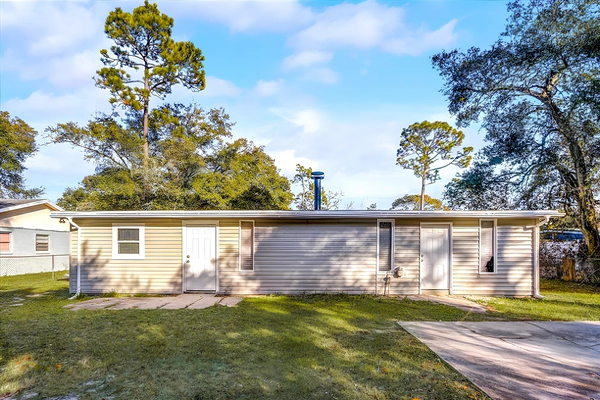 Coliving in Garden City JAX - Northside, Jacksonville