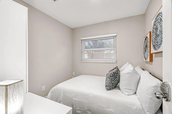 Coliving in Ybor City - Central Tampa, Tampa