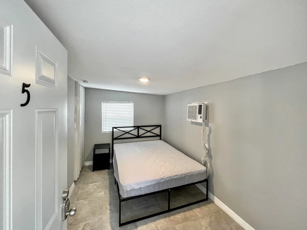Coliving in Largo - Clearwater-St. Petersburg, Tampa