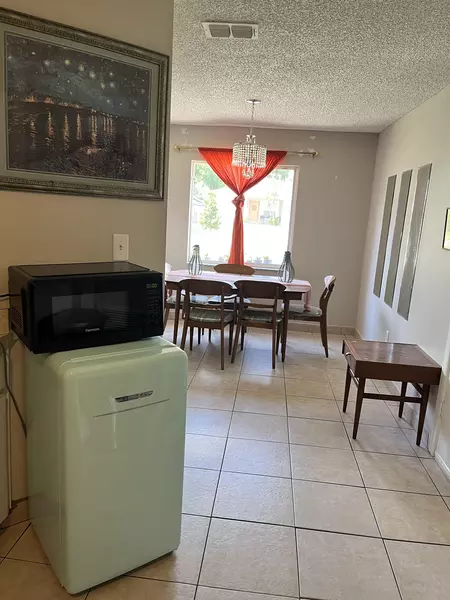 Coliving in Seminole Heights - North Tampa, Tampa