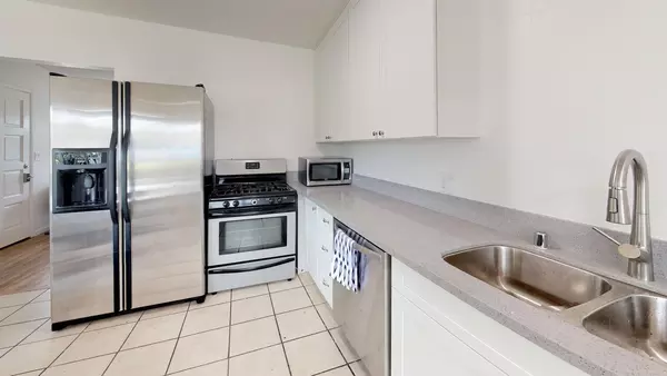 Coliving in Pacific Beach - Coastal, San Diego