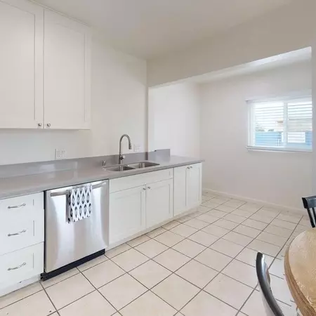 Coliving in Pacific Beach - Coastal, San Diego