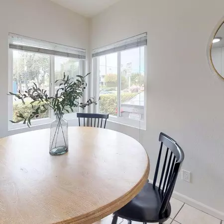 Coliving in Pacific Beach - Coastal, San Diego