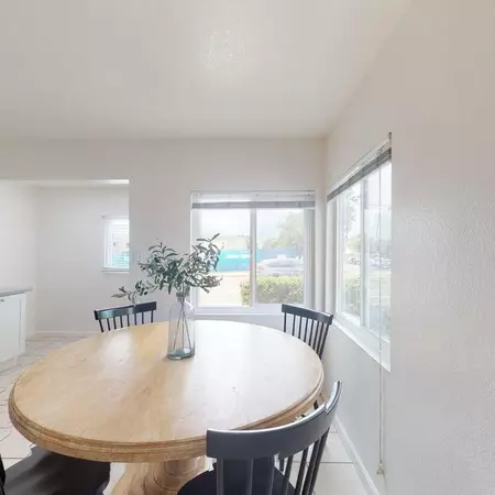 Coliving in Pacific Beach - Coastal, San Diego