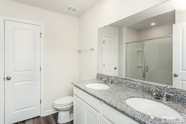 Coliving in Bryson Village - Outer Triangle, Raleigh