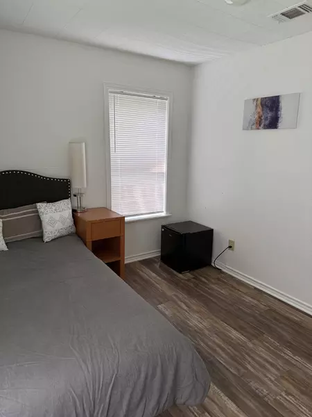 Coliving in San Marcos - South Austin, Austin