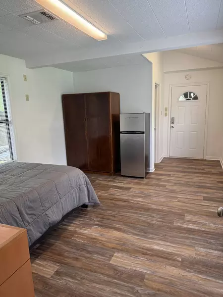 Coliving in San Marcos - South Austin, Austin