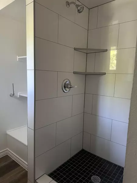 Coliving in San Marcos - South Austin, Austin