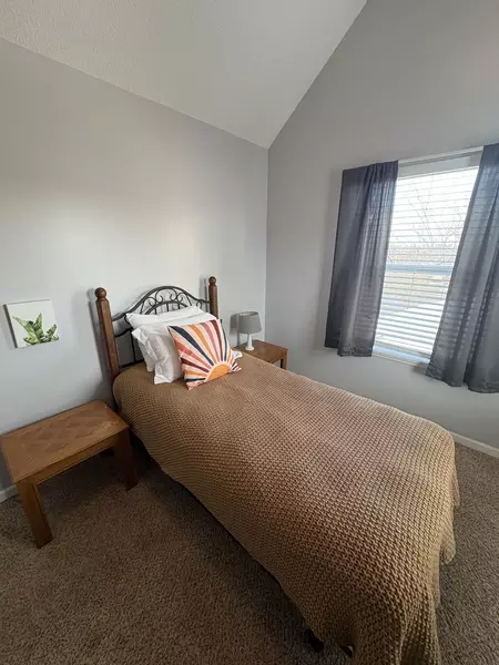 Coliving in Red Bridge - KCMO, Kansas City