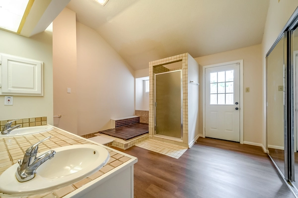 Coliving in The Villages - West Houston, Houston