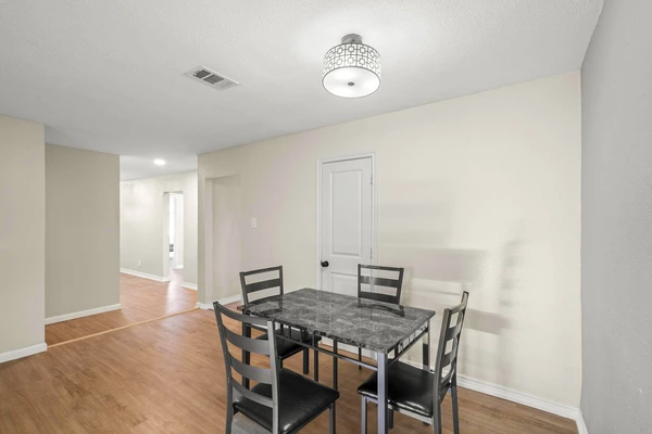 Coliving in Cedar Crest - Se Dallas, Dallas
