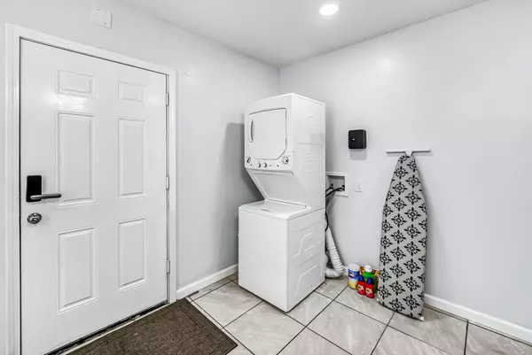 Coliving in Cedar Hills - Westside, Jacksonville