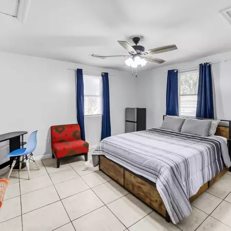 Coliving in Cedar Hills - Westside, Jacksonville