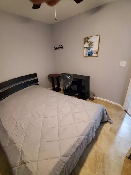 Coliving in Engelwood Park - East Orlando, Orlando