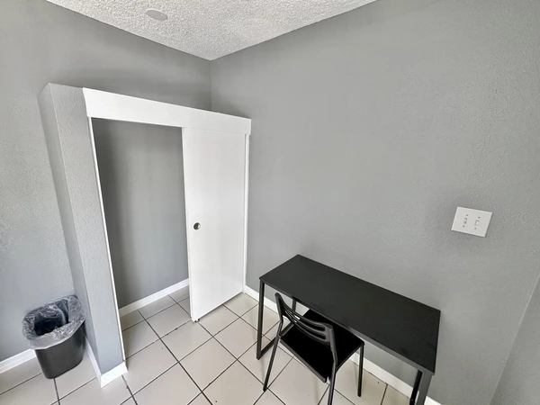 Coliving in Odessa - North Tampa, Tampa
