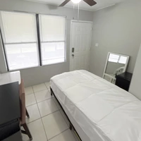 Coliving in Azalea Park - East Orlando, Orlando