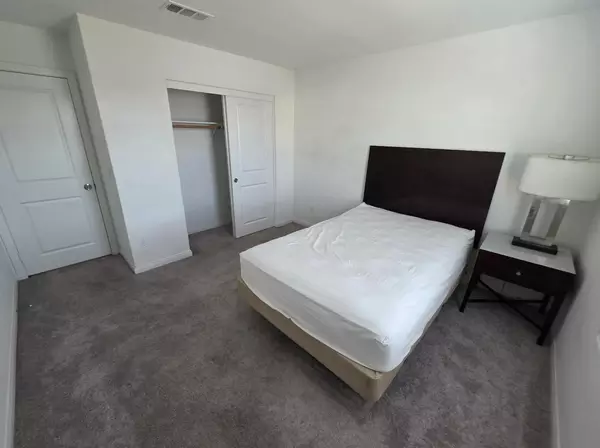 Coliving in Perris - Inland Empire, Los Angeles