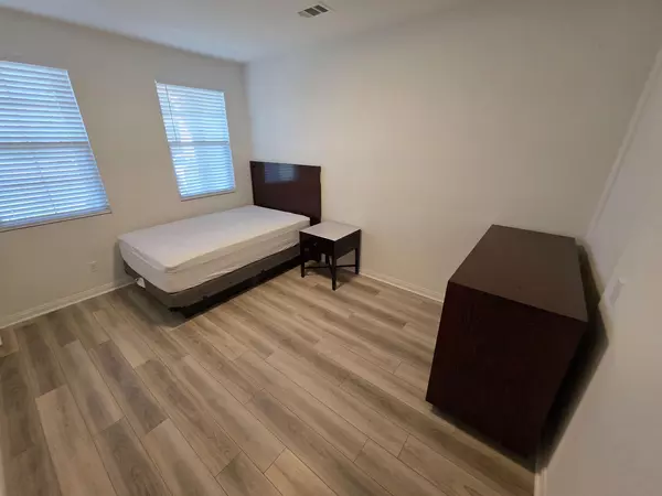 Coliving in Perris - Inland Empire, Los Angeles