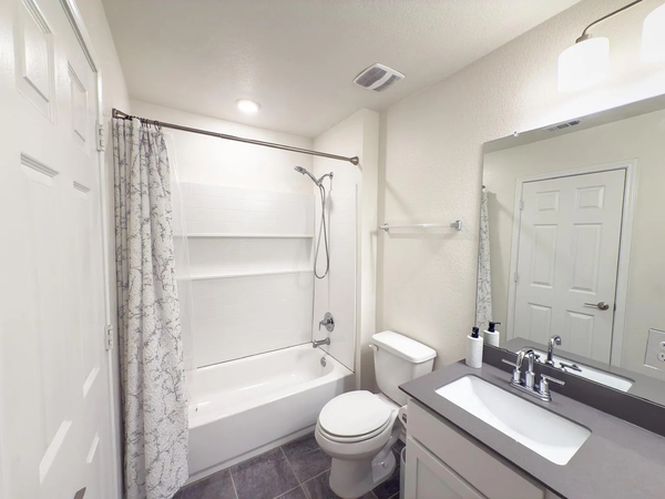Coliving in Southeast Austin - South Austin, Austin