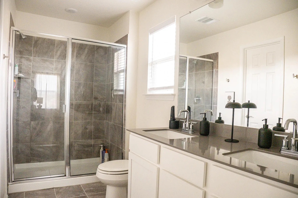 Coliving in Southeast Austin - South Austin, Austin