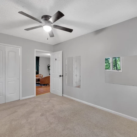 Coliving in College Downs - North Charlotte, Charlotte
